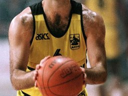 Nikos Gallis con Aris